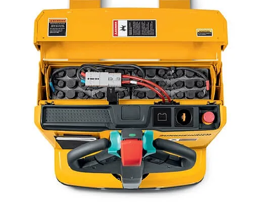 Jungheinrich EJE-120 battery compartment